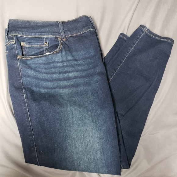 Sold Elsewhere-Torrid Super Soft Dark Wash Jegging - Picture 4 of 6
